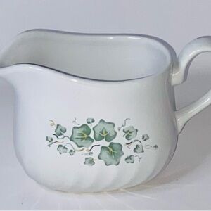 Corelle Callaway  Swirl Ivy Gravy Boat 4” h by 6.5”w